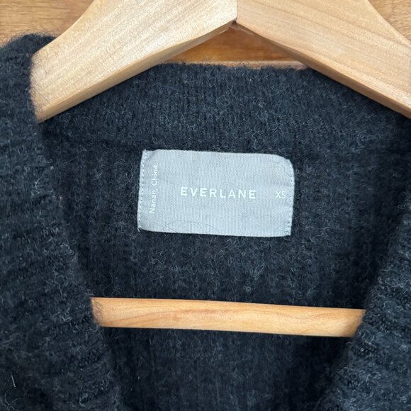 Everlane The Cocoon Crew in Alpaca in Black Heather - XS - Picture 3 of 5